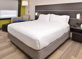 Holiday Inn Express & Suites LEE'S SUMMIT - KANSAS CITY by IHG 4