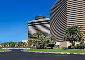 Hyatt Regency Dubai & The Galleria Residence 3