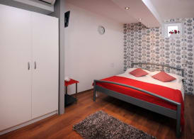 Rooms & Apartment Lasta 5