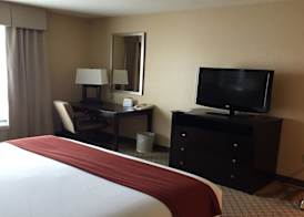 Holiday Inn Express WOODLAND by IHG 3