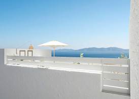 Living Theros Luxury Suites 5