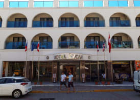 Ozcan Beach Hotel 4