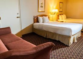Ramada by Wyndham Topeka Downtown Hotel & Convention Center 5