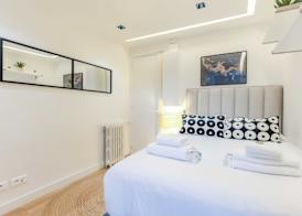 Bright Studio 2P - Arc de Triomphe 4