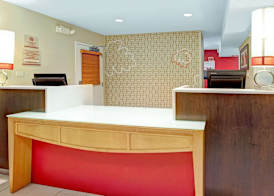 MainStay Suites Northbrook Wheeling 2