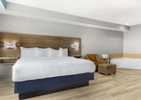 Best Western Plus Fort Worth Forest Hill Inn & Suites 5