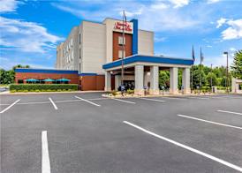 Hampton Inn & Suites Grove City 5