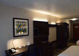 Holiday Inn Express & Suites SPARTA by IHG 5