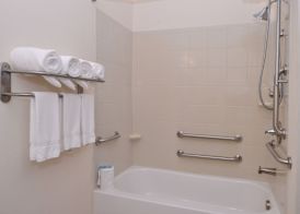 Holiday Inn Express & Suites WASHINGTON - MEADOW LANDS by IHG 3