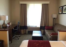 Comfort Suites Near Six Flags Magic Mountain 5