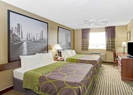 Super 8 by Wyndham Gurnee 3