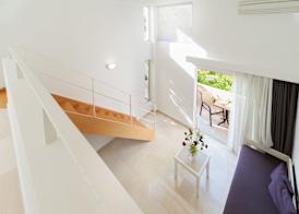 Lotus Hotel Apartments 4