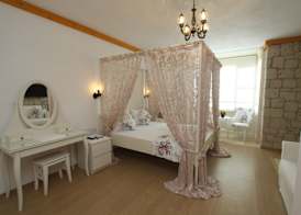 Kemerlihan Deluxe Hotel 4