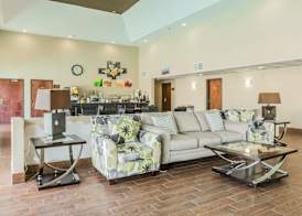 Quality Inn & Suites North Montgomery 2