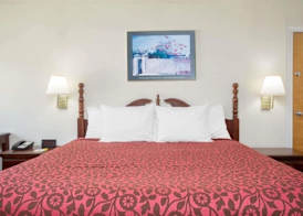 A Red Dot Inn 3