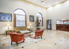 Days Inn & Suites by Wyndham Columbia Airport 3