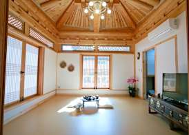 Wiyeonjae Hanok Stay 3