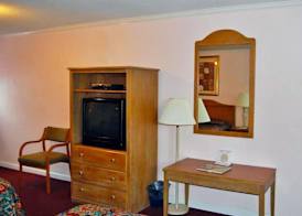 Sea Breeze Inn 3