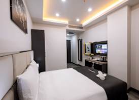 Meyzi Hotel 4