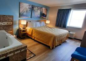 Days Inn by Wyndham Neenah 5