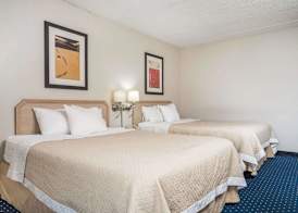 Blue Way Inn & Suites La Crosse 3
