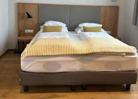 Alpenrose's Dining & Living 4