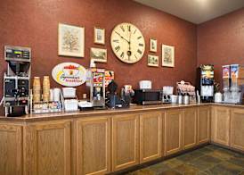 Super 8 by Wyndham Troy 2