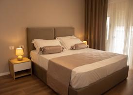 Wave Beachfront Apartments 5