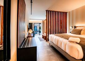 Saladar Suites Boutique 5