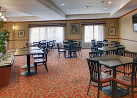 Quality Suites Near Cedar Creek Lake 5
