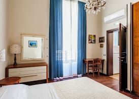 Grimaldi 8 Apartment by Wonderful Italy 4