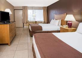 Travelodge by Wyndham Deltona 5