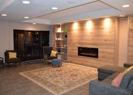 Country Inn & Suites by Radisson, La Crosse, WI 4