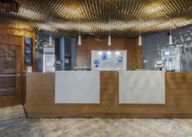 Best Western Premier Chateau Granville Hotel & Suites & Conference Centre 3