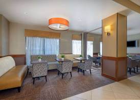 Wyndham Garden Kansas City Airport 5