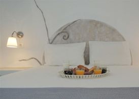 Esperos Seaside Suite in Adamas, Milos 2