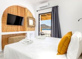 Omilos Beachfront House 5