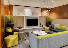 Courtyard by Marriott Boston Logan Airport 5