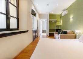 Martini Castello Boutique Rooms - Historic Center & Cathedral 4