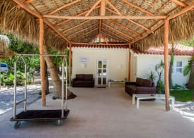 Los Corales Beach Village 3
