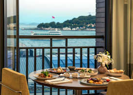 Novotel Istanbul Bosphorus Hotel 5