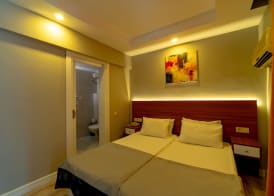 Joker Side Hill Suite Hotel 3