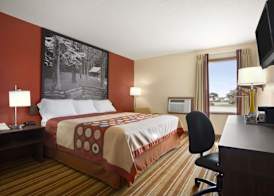 Super 8 by Wyndham Mattoon 4