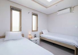 Hub Guest House 5