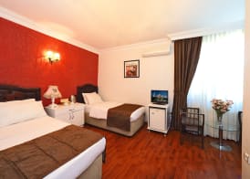 The Sunrise Hotel 5