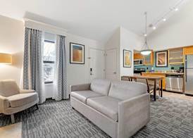 MainStay Suites St Louis - Galleria 5