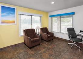 Days Inn by Wyndham Mason City 4