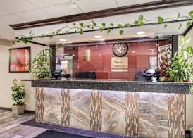 Econo Lodge Milwaukee Airport 2
