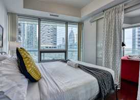 The Bay Suites - Entertainment Dist 5