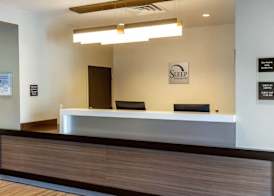 Sleep Inn & Suites Tampa South 2